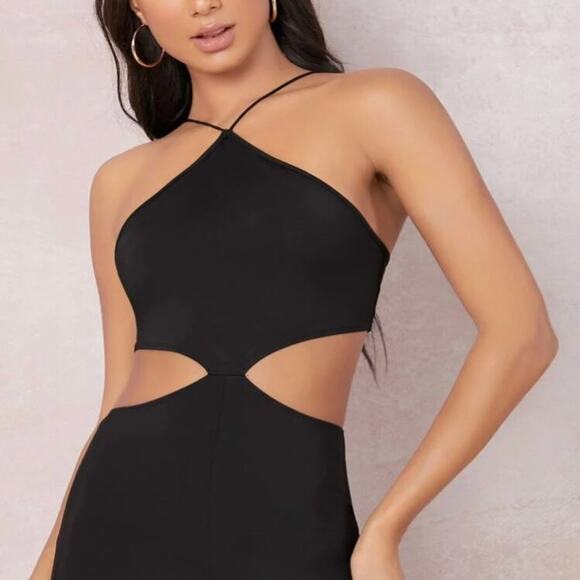 Beautiful 70s Inspired Black Jumpsuit - Picture 3 of 5